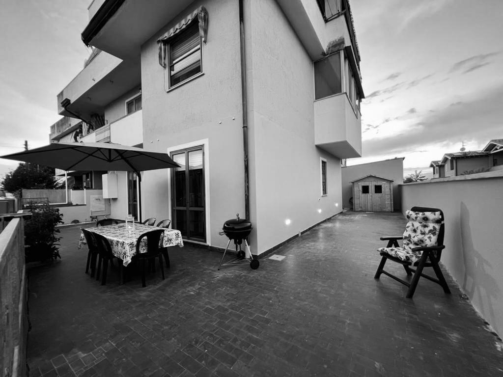 Appartamento Sunflower Viareggio Exteriör bild